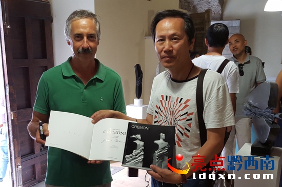 曹智勇和意大利卡拉拉美術學院石雕專業(yè)教授~佛郎切斯科·克來莫....jpg