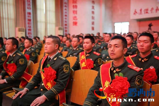 10領(lǐng)會(huì)精神.JPG