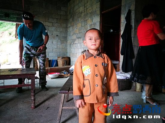 恢復健康的張應平小兒子張顯樁.jpg