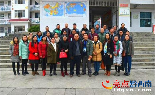 校園部分學(xué)員合影